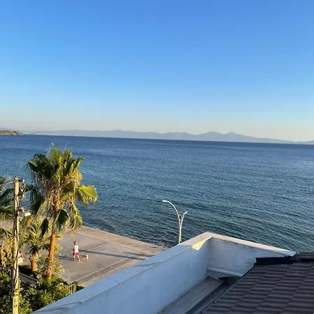 Villa Izmirin Kalbi Denize Sifir