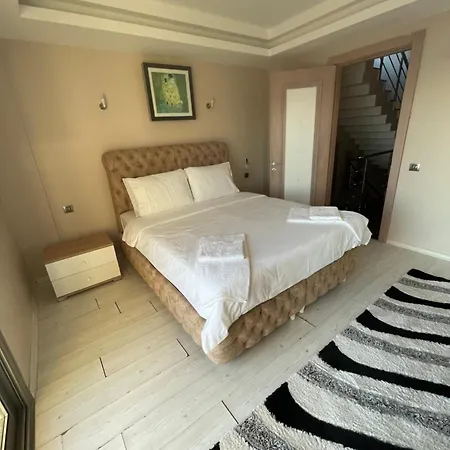 Izmirin Kalbi Denize Sifir Villa