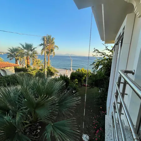 Izmirin Kalbi Denize Sifir Villa Özdere