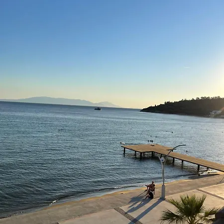 Izmirin Kalbi Denize Sifir Villa Özdere