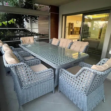 Izmirin Kalbi Denize Sifir Villa